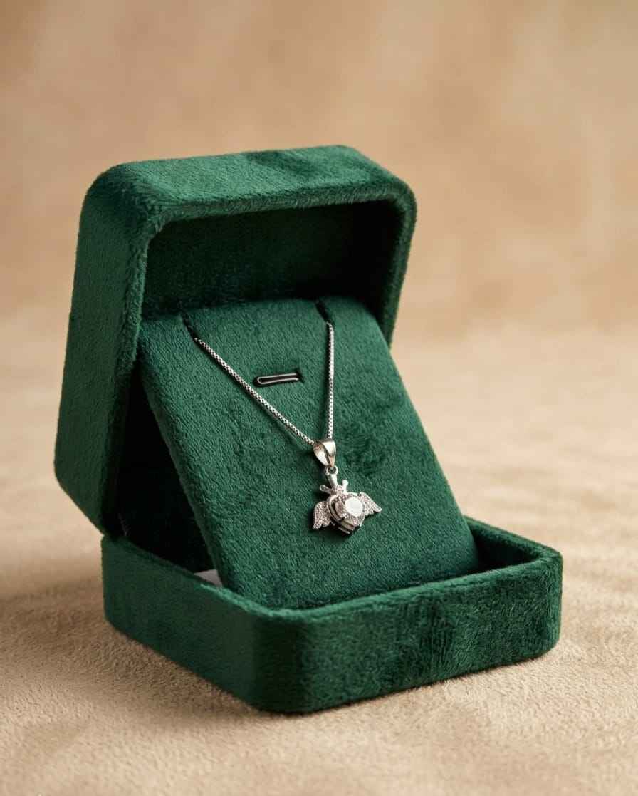 925 silver charm necklace with heart pendant and wing charm, in green gift box