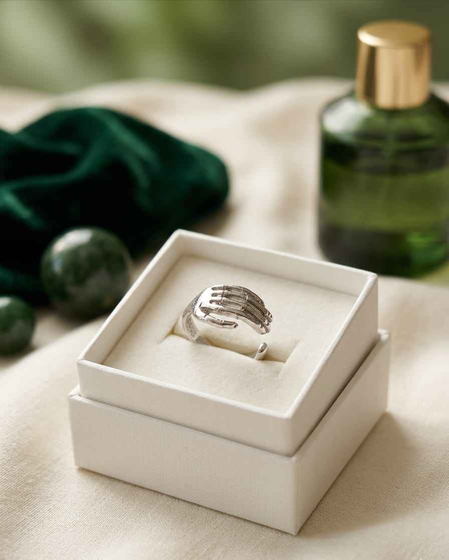 925 silver sculpted hand ring in jewelry gift box, arched claws pattern